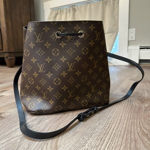 Louis Vuitton NeoNoe Bag